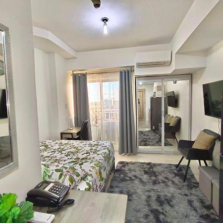 Hola! Condotel @ Inspiria Davao Экстерьер фото