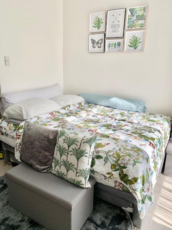 Hola! Condotel @ Inspiria Davao Экстерьер фото